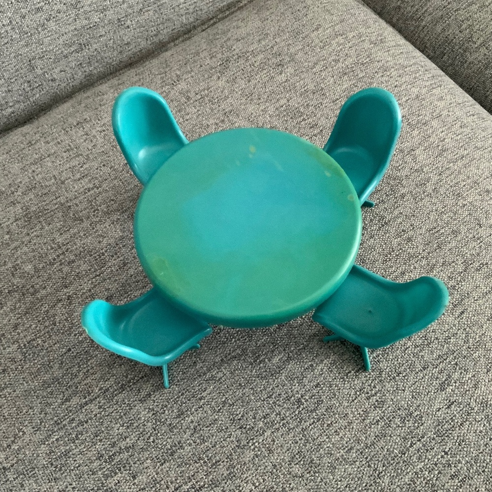 Vintage Palitoy Pippa Doll Table and 4 Chairs